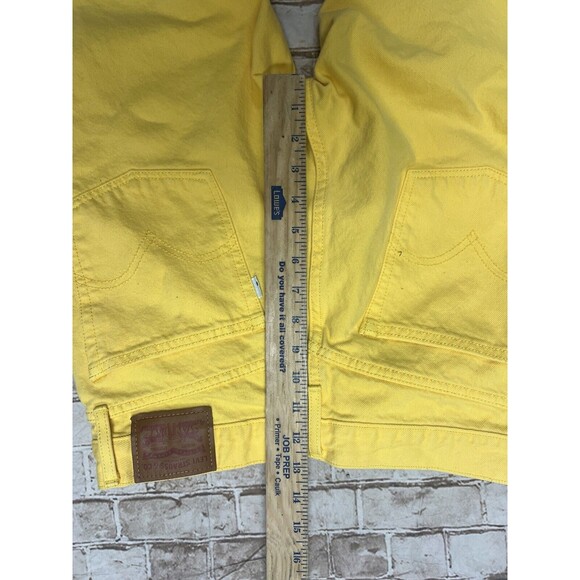 Levi Strauss Levi's Wmn's 29 Yellow Button Fly Cuffed Crop Jeans Raw Hem - Picture 5 of 8